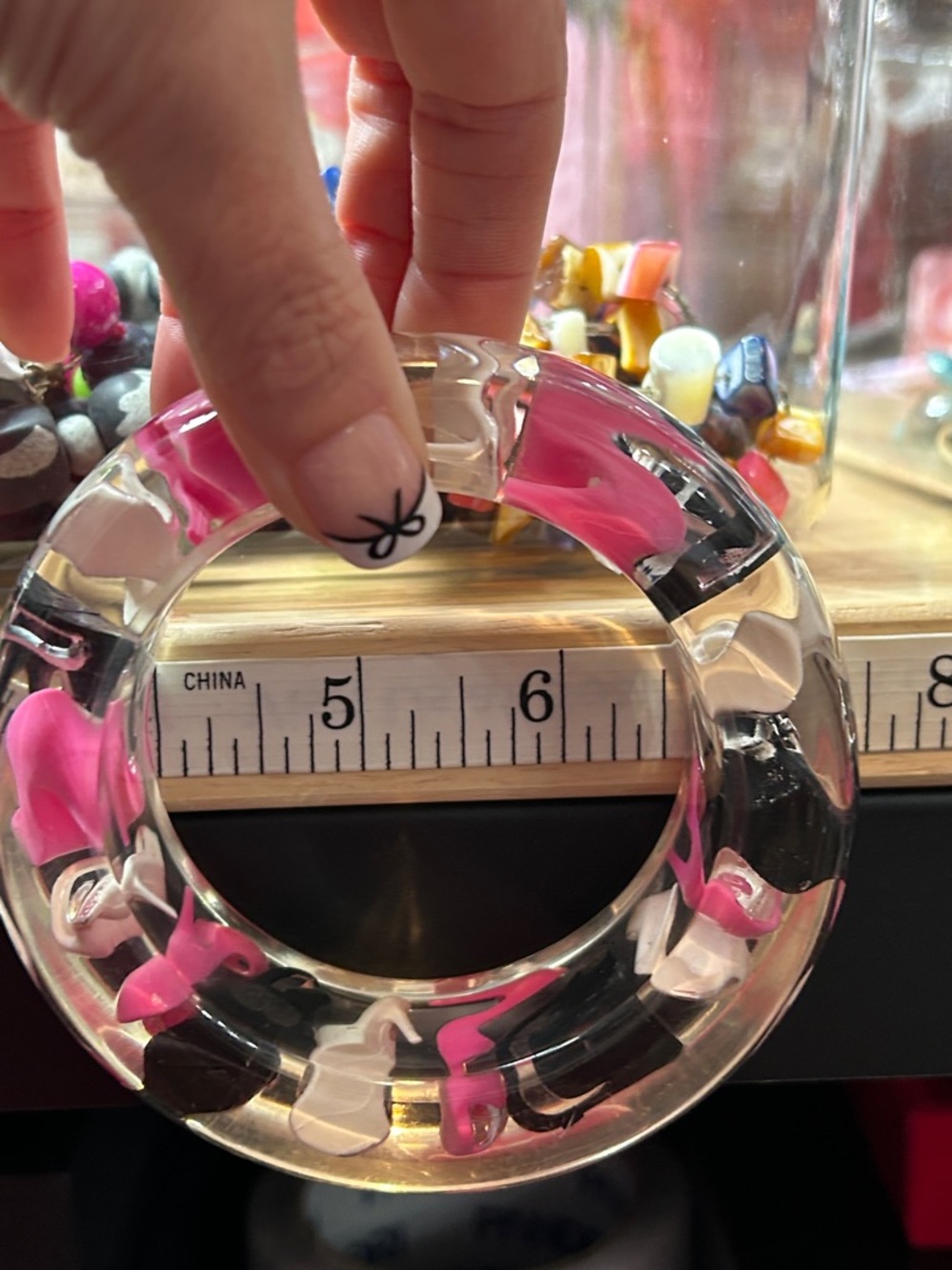 Vintage 70’s Barbie Lucite High Heel Show Bangle Bracelet - Size 8 - Picture 9 of 10
